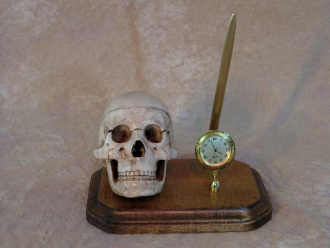 Skull Pen Holder with Clock - Click Image to Close