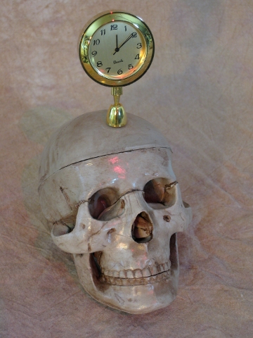 Skull with Clock - Click Image to Close